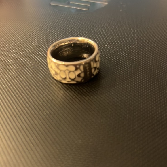 Classic coach C white and sliver band size 6 - Picture 2 of 3